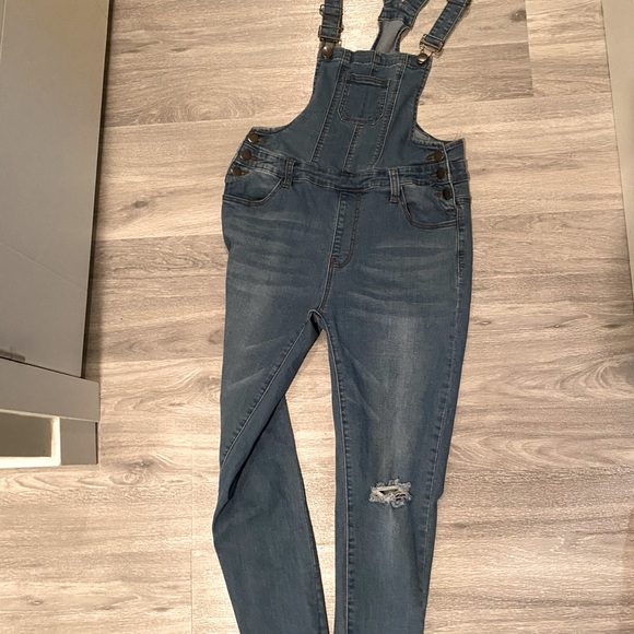 Jean overall - Picture 1 of 2